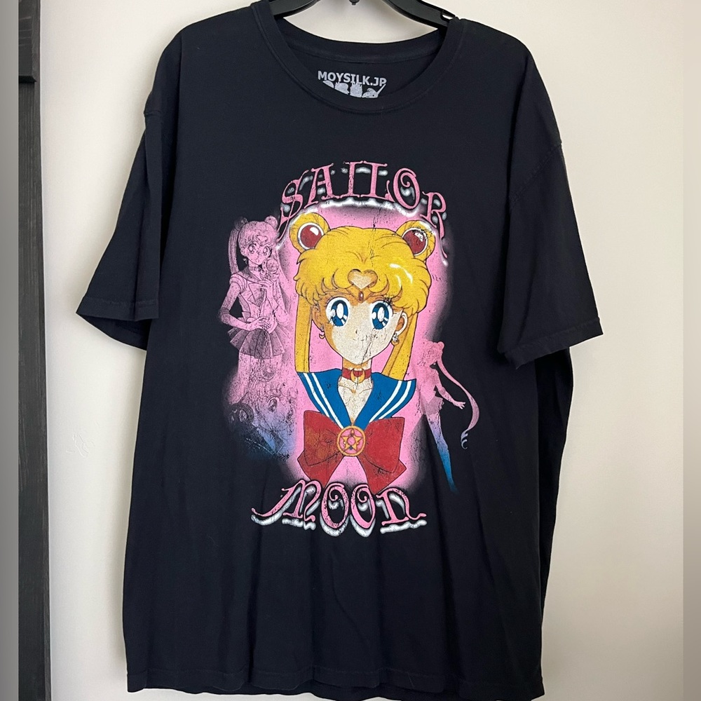Sailor moon T shirt graphic